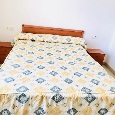 דירות אורופסה דל מר Aticos Deluxe Marina Dor מראה חיצוני תמונה